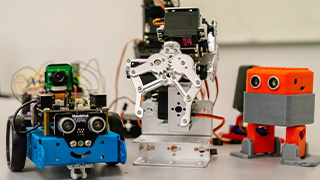 Robotics challenge with students